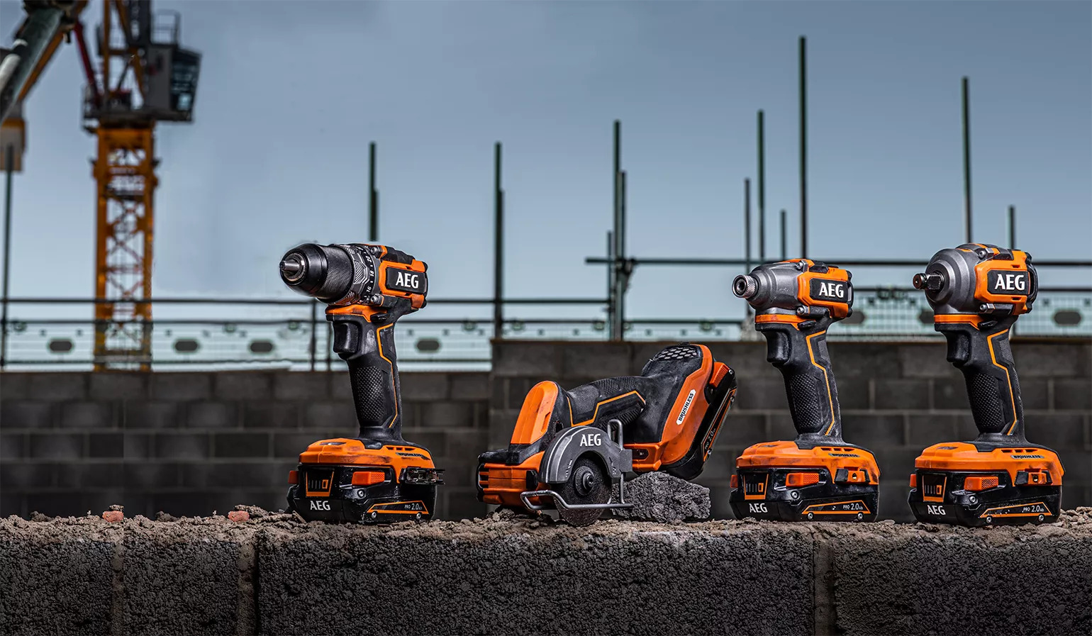 Аккумуляторная линейка AEG SUBCOMPACT