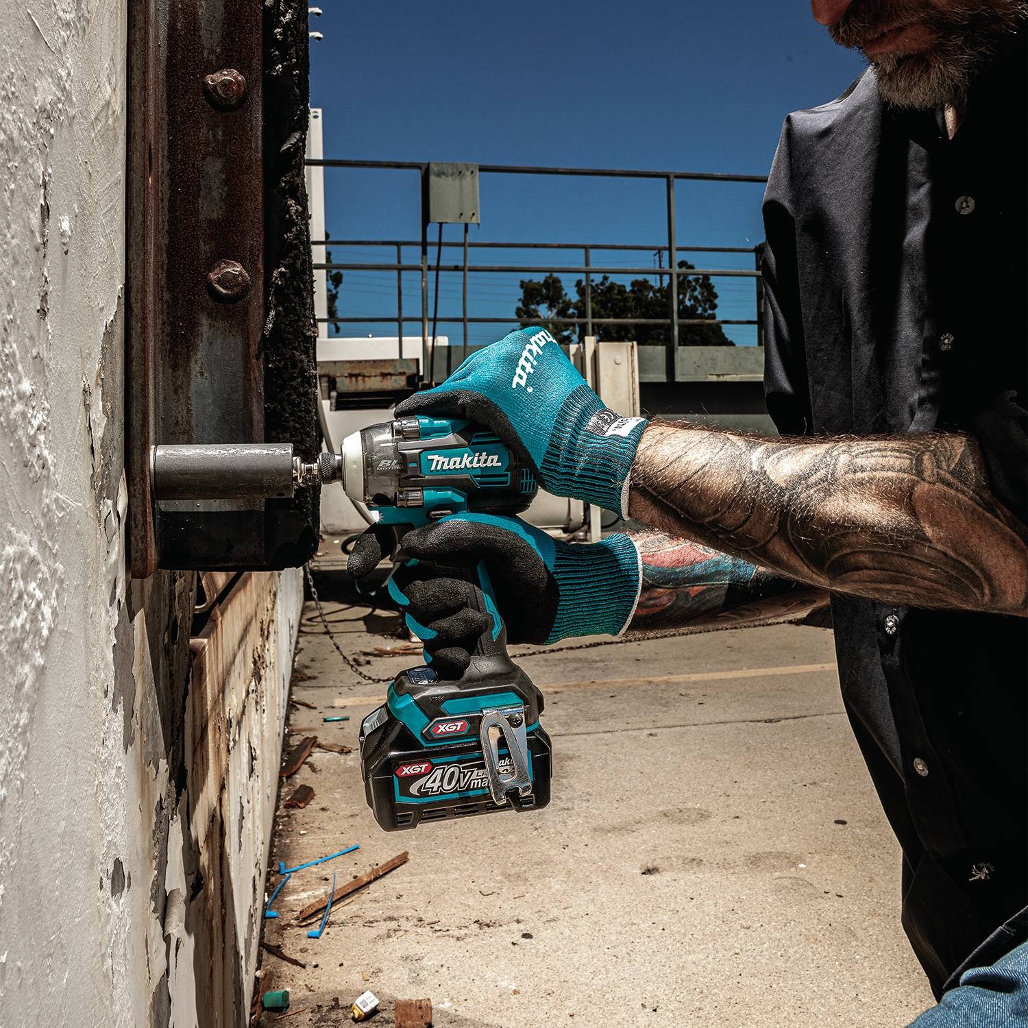 Ударный шуруповерт Макита GDT04